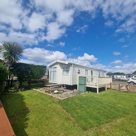 A22 Unity Beach Holiday Resort Unity Brean Sleeps 8 People 3 Bedrooms 1 Pet Stays Free Berrow Exterior foto